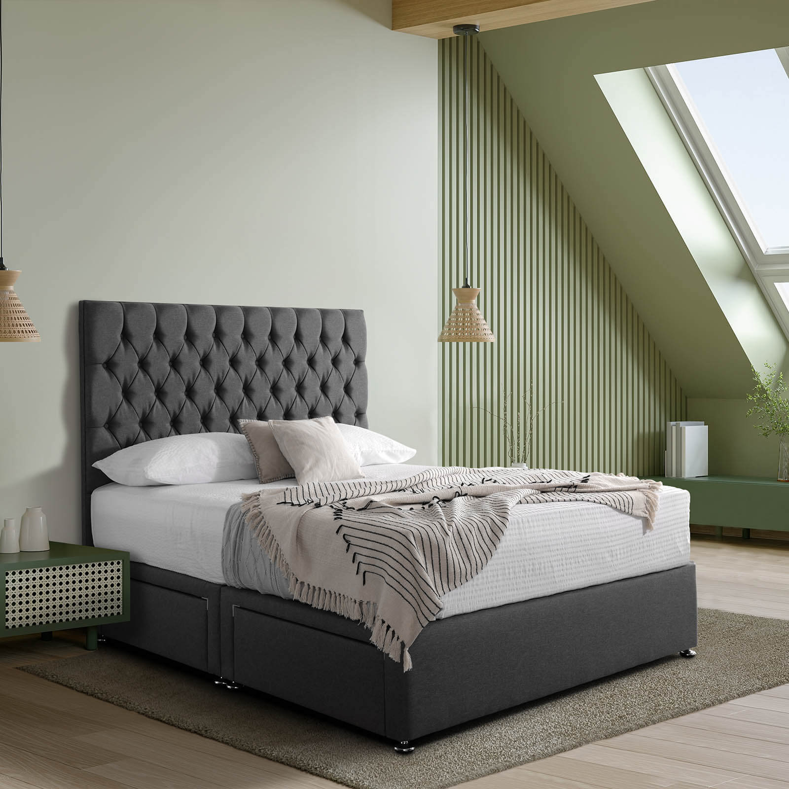 Padded Luxury Divan Bed & Chesterfield Headboard